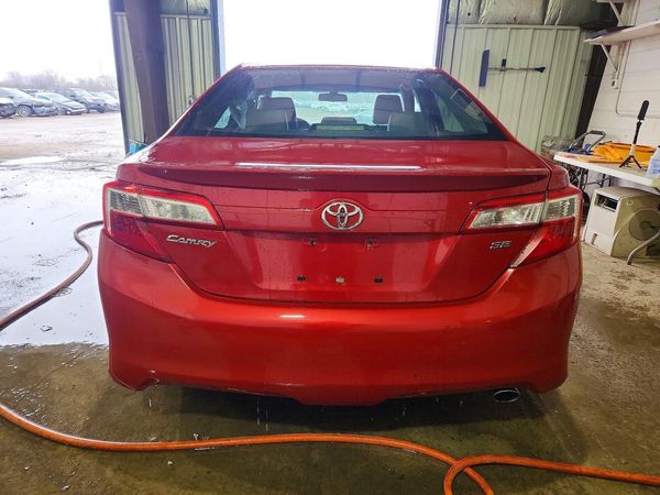 2013 TOYOTA CAMRY