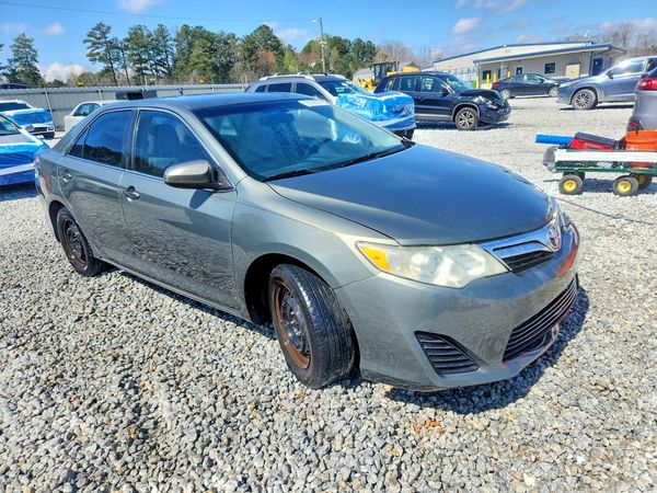 2012 TOYOTA CAMRY