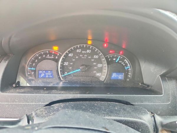 2012 TOYOTA CAMRY