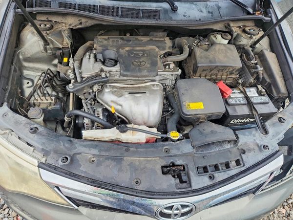 2012 TOYOTA CAMRY