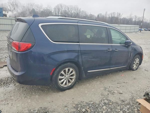 2019 CHRYSLER PACIFICA Touring L — PSRA