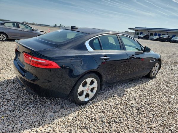 2018 JAGUAR XE