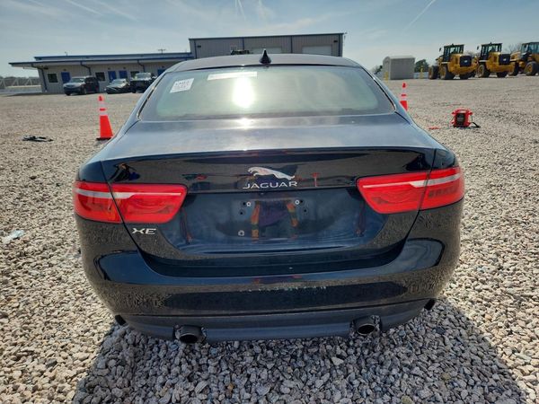 2018 JAGUAR XE