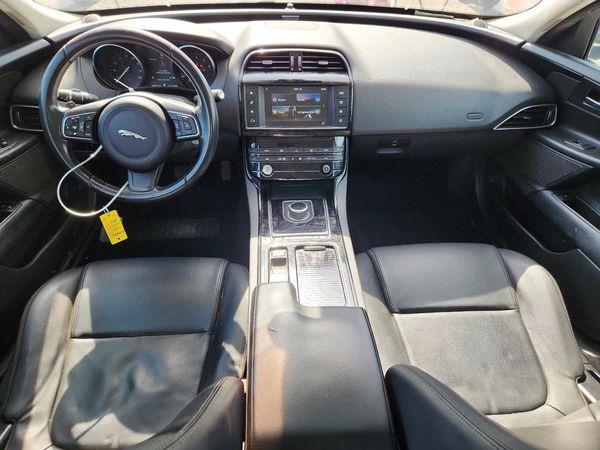 2018 JAGUAR XE