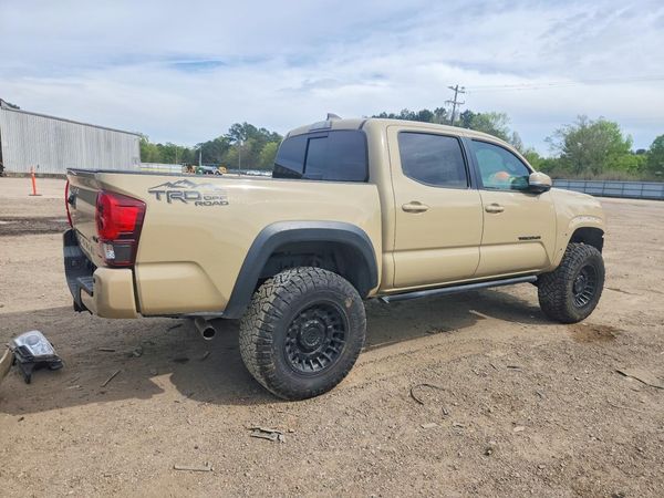 2018 TOYOTA TACOMA