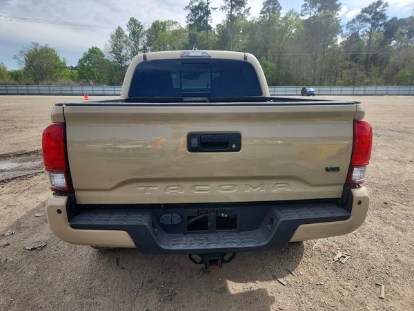 2018 TOYOTA TACOMA