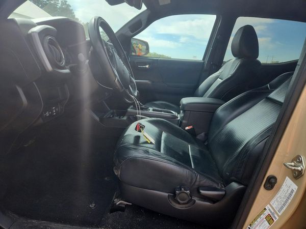 2018 TOYOTA TACOMA