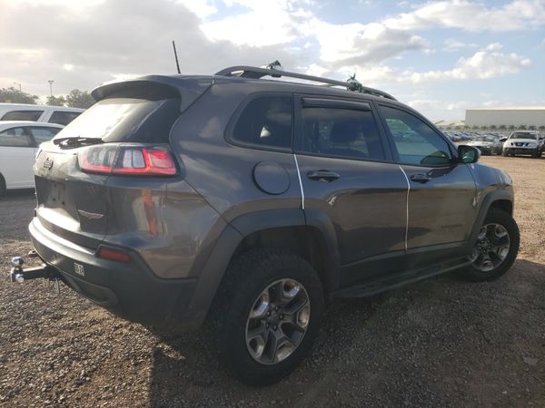 2019 JEEP CHEROKEE TRAILHAWK 4X4