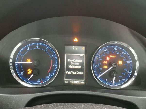 2018 TOYOTA COROLLA