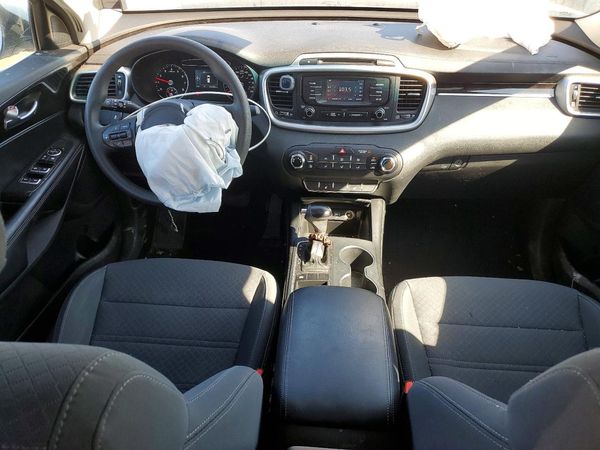 2018 KIA SORENTO L, LX