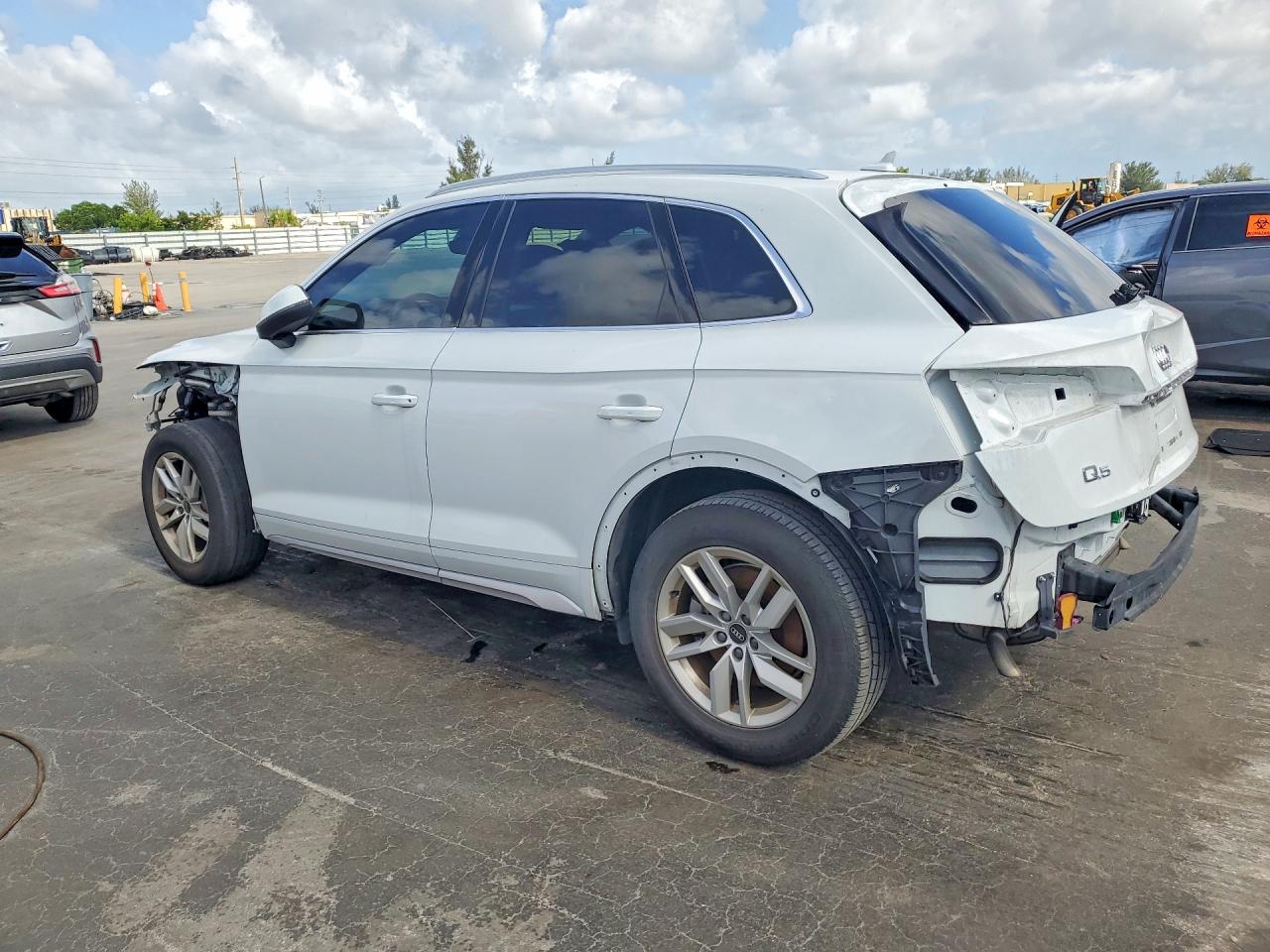 2022 AUDI Q5 S Line quattro Premium