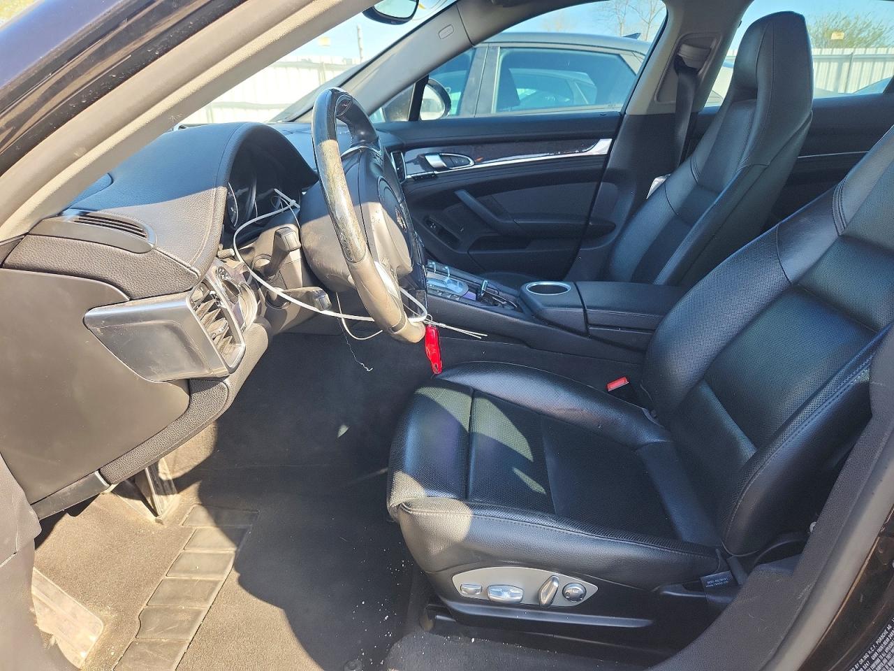 2014 PORSCHE PANAMERA Base (2WD), 4 (4WD)