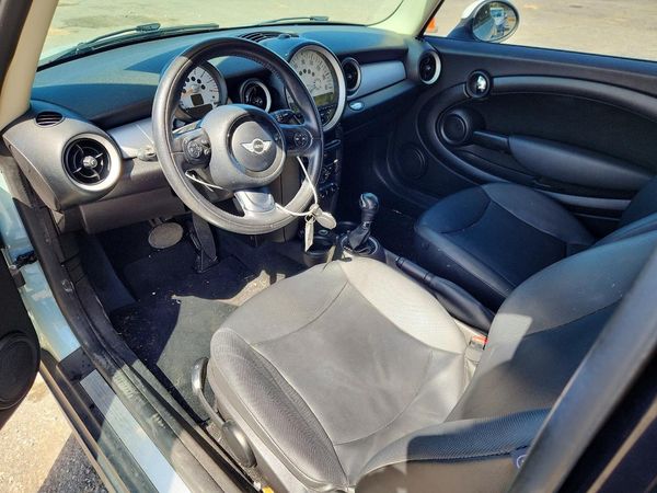 2013 MINI COOPER