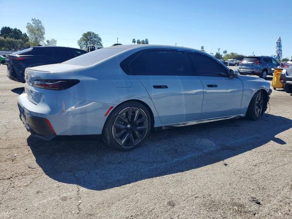 2024 BMW 740