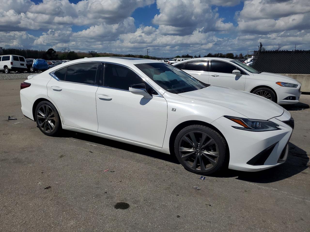 2019 LEXUS ES 350