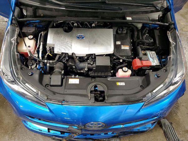 2019 TOYOTA PRIUS