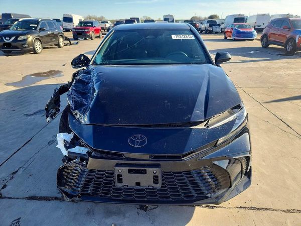 2025 TOYOTA CAMRY