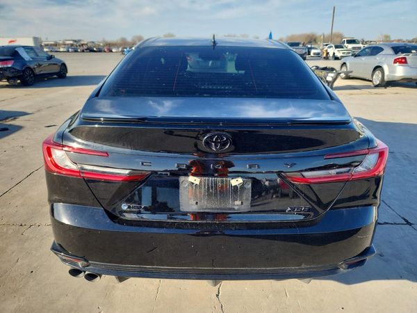 2025 TOYOTA CAMRY