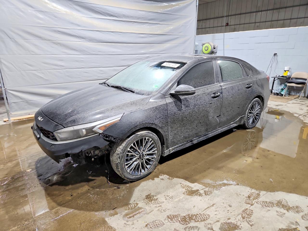2023 KIA FORTE GT Line