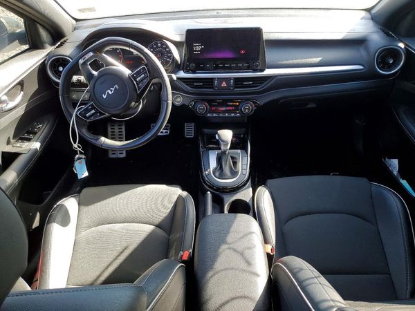 2023 KIA FORTE GT Line