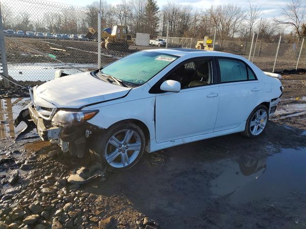 2013 TOYOTA COROLLA