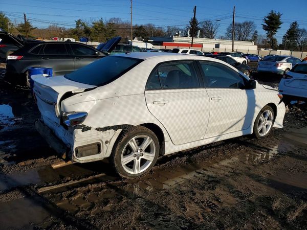 2013 TOYOTA COROLLA
