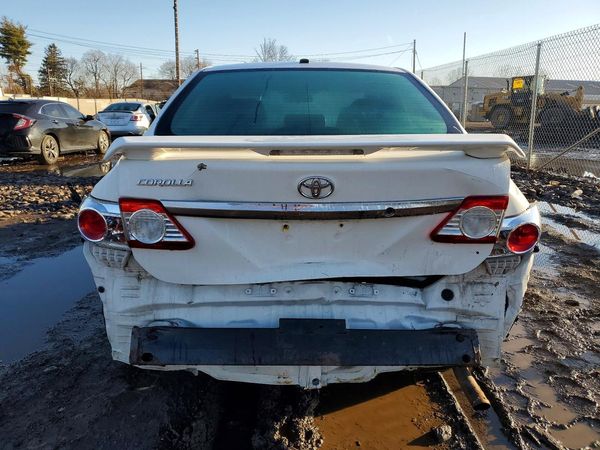 2013 TOYOTA COROLLA