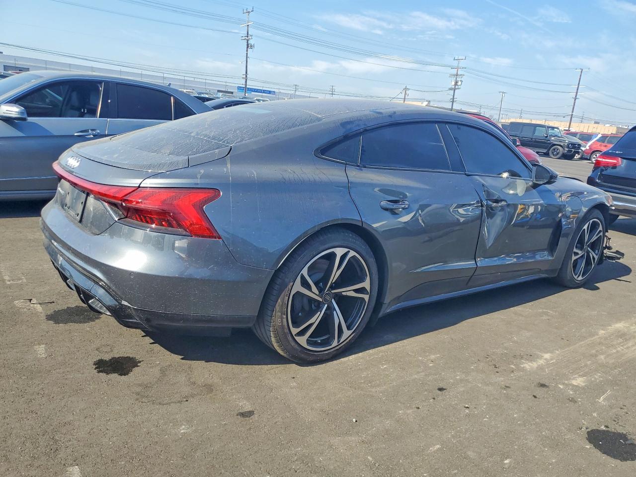 2023 AUDI E-TRON GT