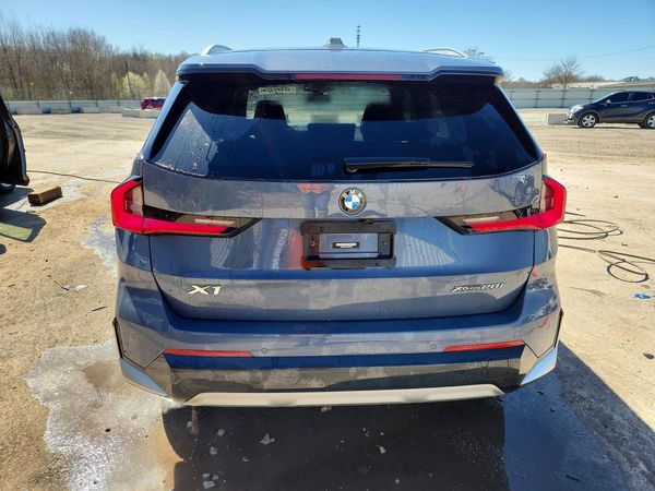 2023 BMW X1