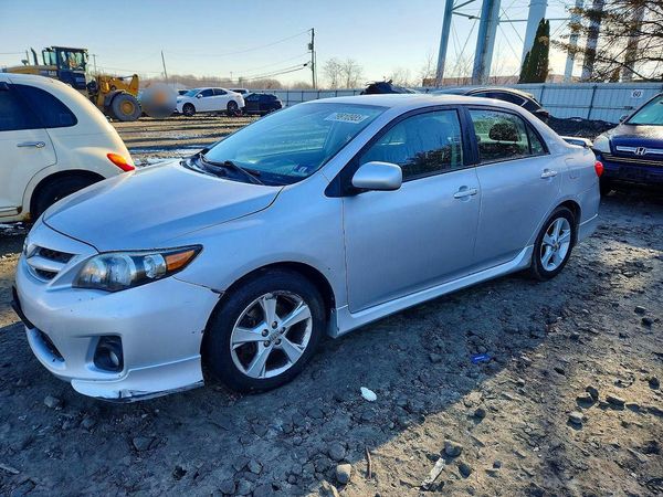 2012 TOYOTA COROLLA