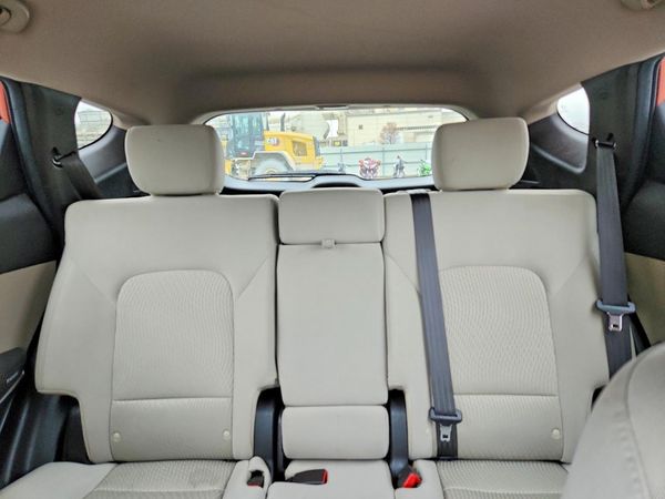 2017 HYUNDAI SANTA FE SPORT Base