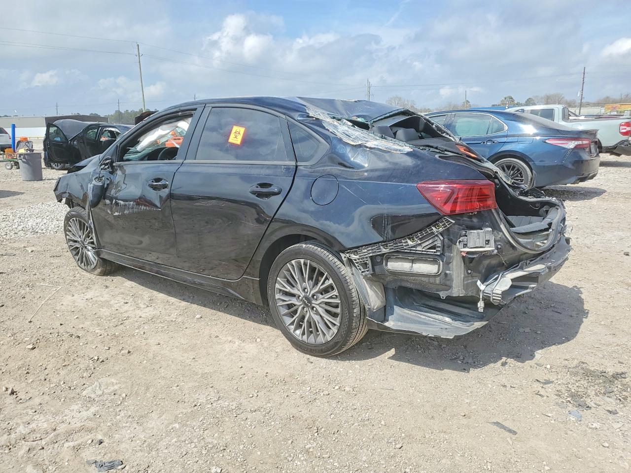 2024 KIA FORTE GT Line