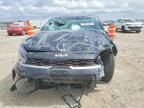 2024 KIA FORTE GT Line