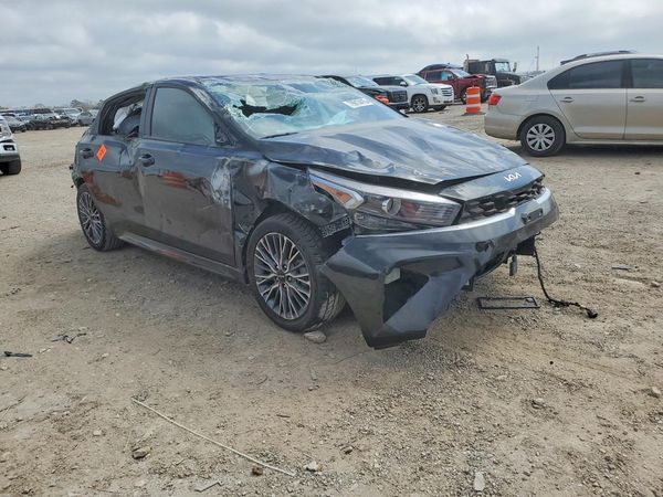 2024 KIA FORTE GT Line