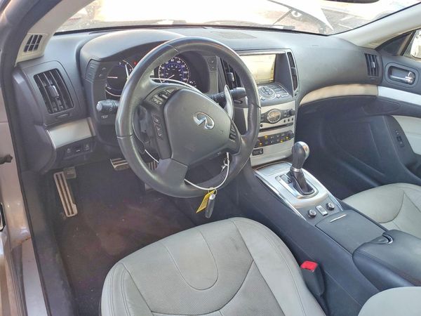 2015 INFINITI Q60 CONVERTIBLE