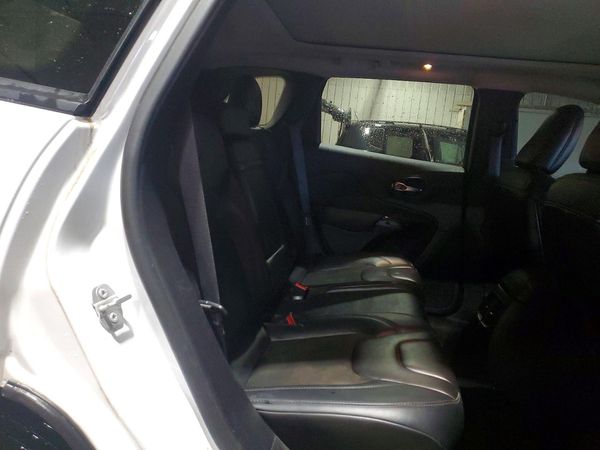 2019 JEEP CHEROKEE LATITUDE PLUS 4X4