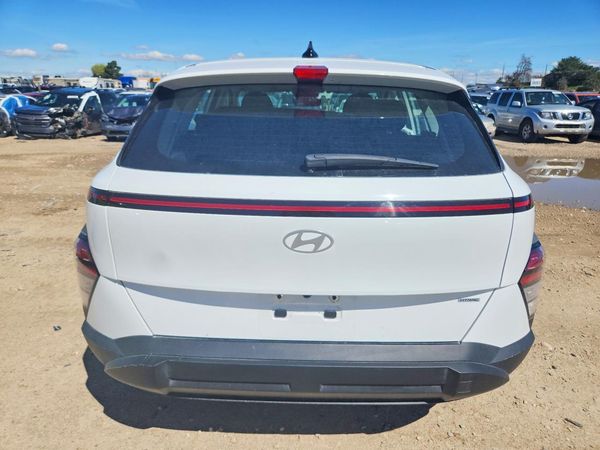 2024 HYUNDAI KONA SE