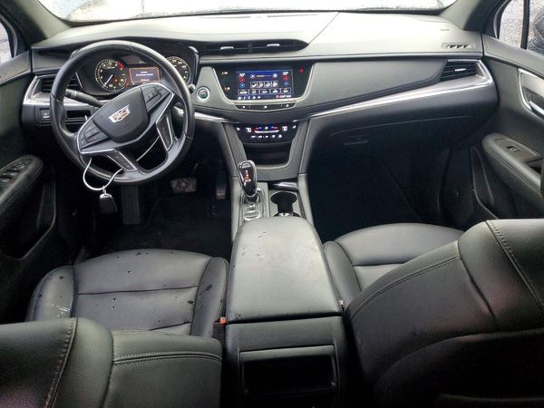 2020 CADILLAC XT5