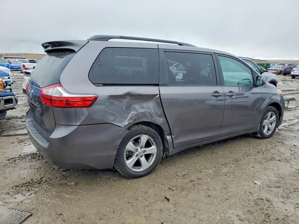 2017 TOYOTA SIENNA LE Mobility/LE