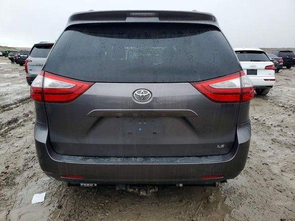 2017 TOYOTA SIENNA LE Mobility/LE