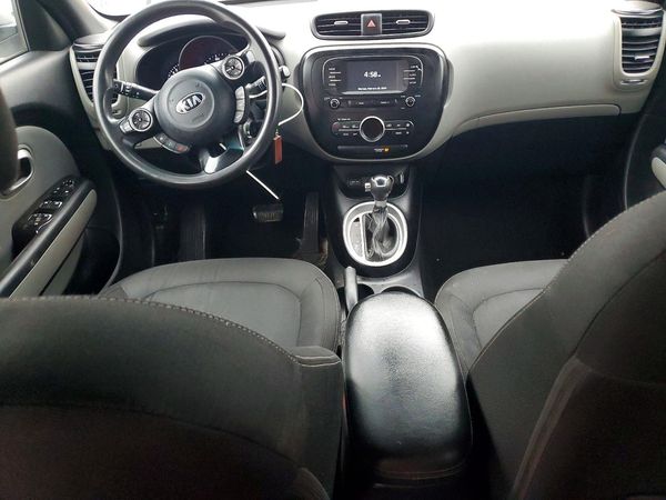 2017 KIA SOUL