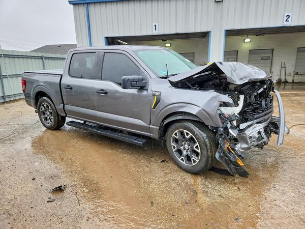 2024 FORD F150