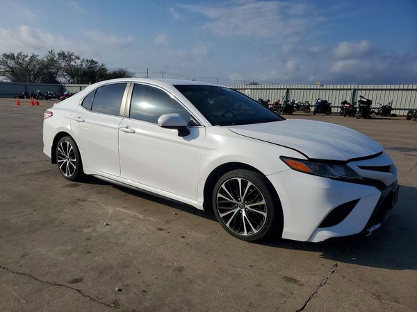 2020 TOYOTA CAMRY SE — Passenger 3/4