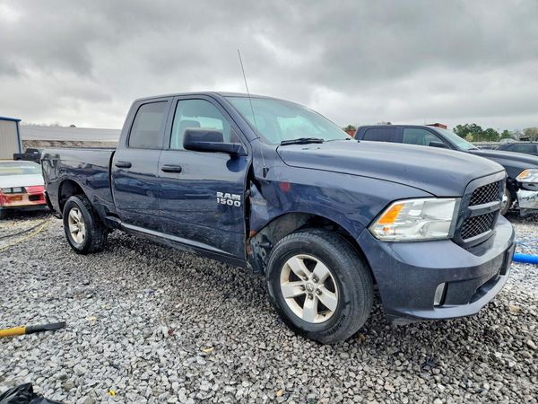 2018 RAM 1500 ST QUAD CAB 4X4