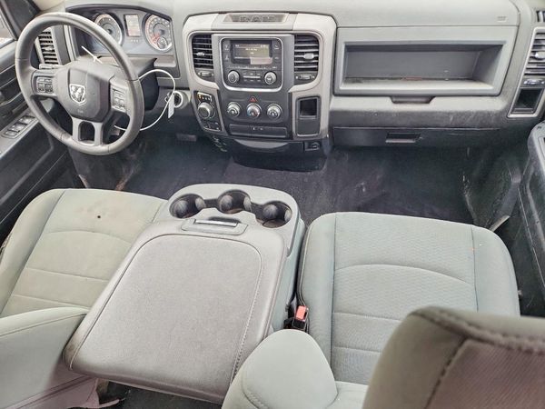 2018 RAM 1500 ST QUAD CAB 4X4