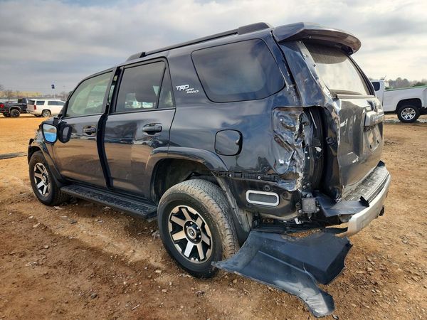 2024 TOYOTA 4RUNNER