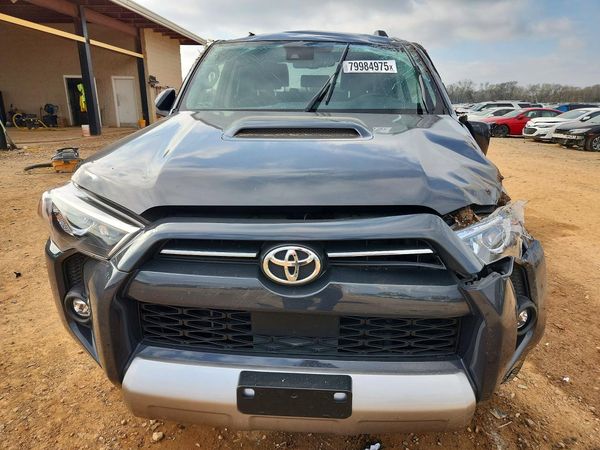 2024 TOYOTA 4RUNNER