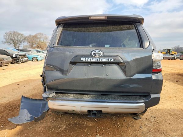 2024 TOYOTA 4RUNNER