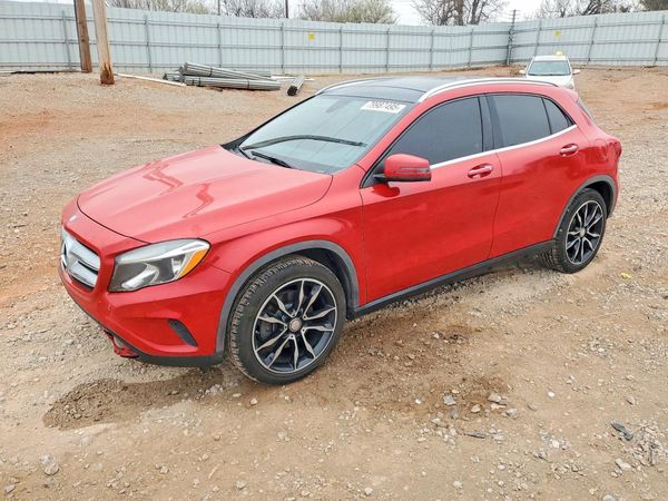 2017 MERCEDES-BENZ GLA GLA250