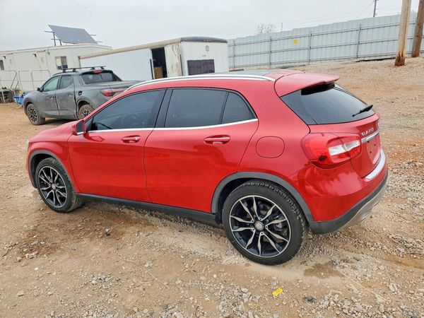2017 MERCEDES-BENZ GLA GLA250